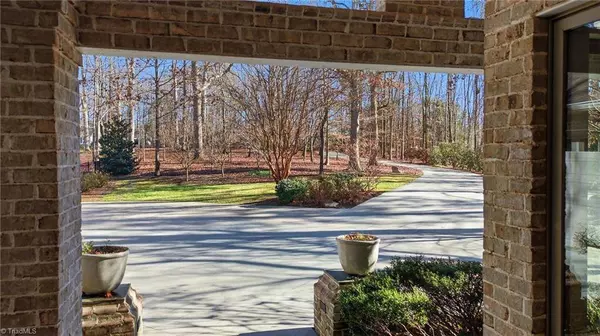 637 Wildflower TRL, Lexington, NC 27295