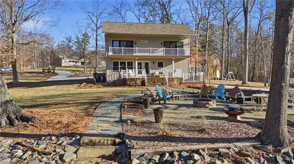 1186 Riverwood DR, Lexington, NC 27292