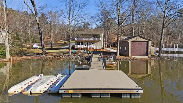 1186 Riverwood DR, Lexington, NC 27292