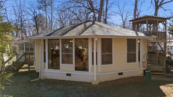 235 Rock Harbor DR, Lexington, NC 27292