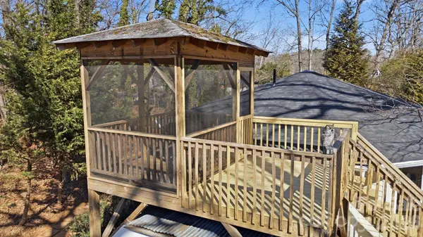 235 Rock Harbor DR, Lexington, NC 27292