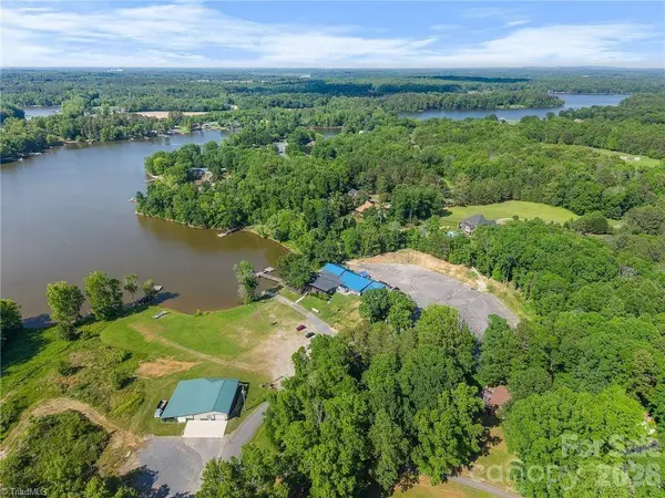 257 Boat Club LN, Salisbury, NC 28146