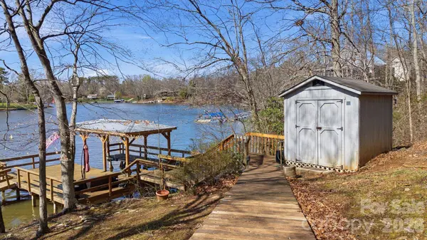 3920 Old Mountain RD, Lexington, NC 27292