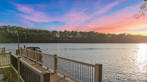 901 Sunset Pointe DR, Salisbury, NC 28146