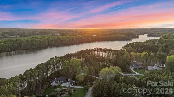 901 Sunset Pointe DR, Salisbury, NC 28146