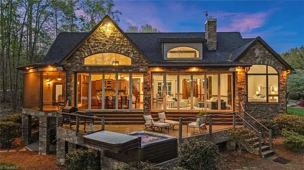 901 Sunset Pointe DR, Salisbury, NC 28146