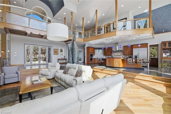 158 Printers LN, New London, NC 28127