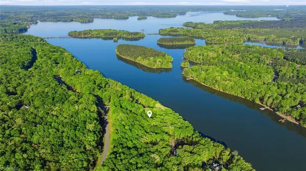 1768 Rocky Cove LN, Denton, NC 27239