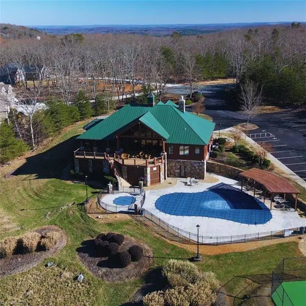 1768 Rocky Cove LN, Denton, NC 27239