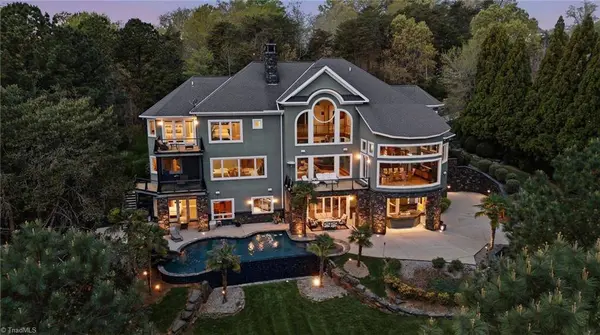 158 Printers LN, New London, NC 28127