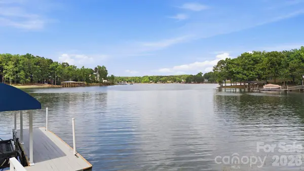 191 Porters GLN, New London, NC 28127
