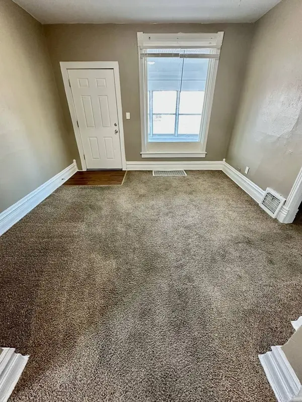 835 Oak Street, Elgin, IL 60123