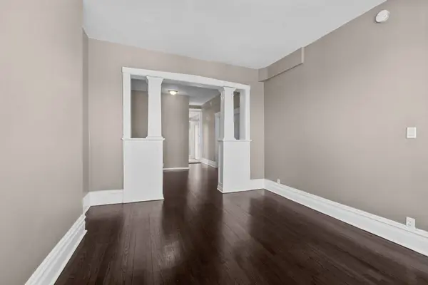 9710 S Avenue L Avenue, Chicago, IL 60617