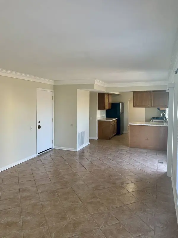 960 Annandale Drive, Elgin, IL 60123