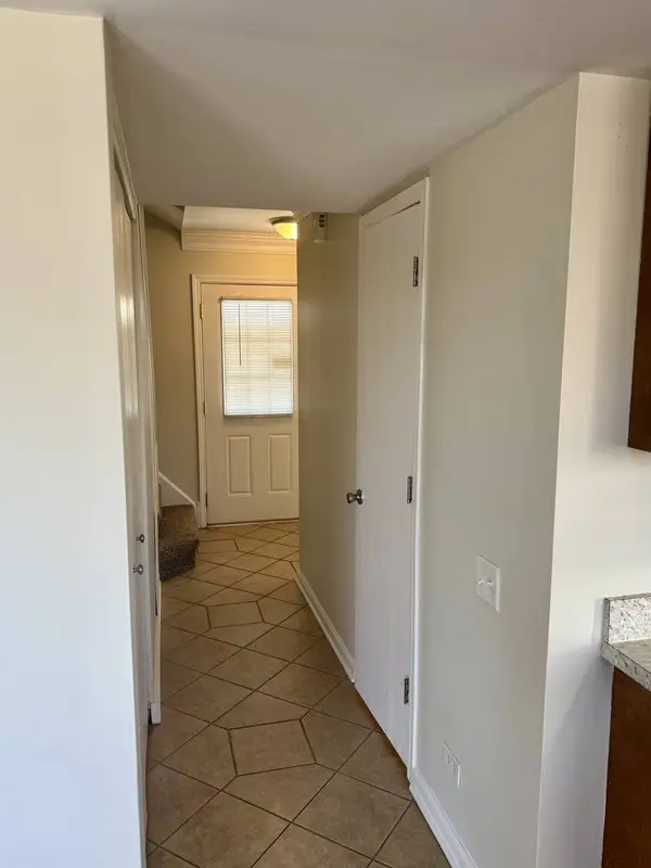 960 Annandale Drive, Elgin, IL 60123