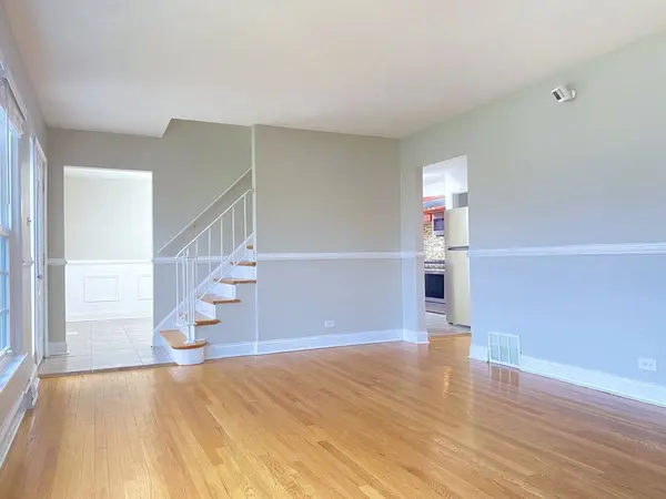 15941 Dobson Avenue, South Holland, IL 60473