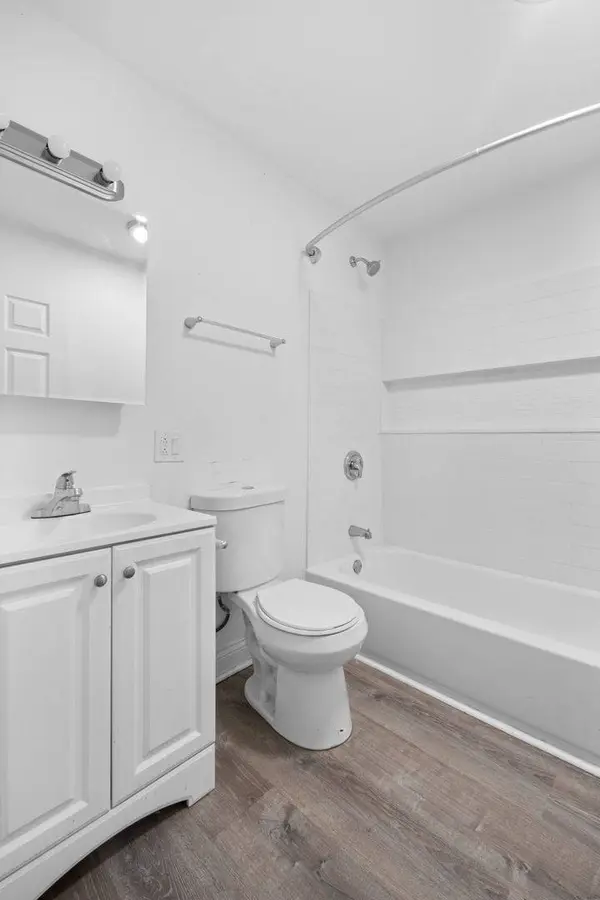 459 W 43rd Place, Chicago, IL 60609