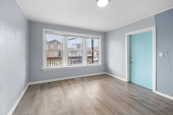 459 W 43rd Place, Chicago, IL 60609