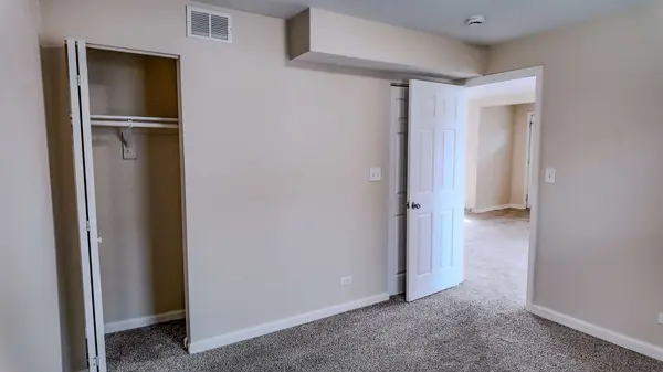 7220 W 73rd Street, Bridgeview, IL 60455