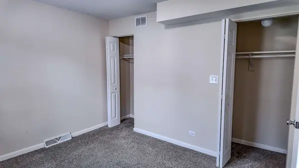 7220 W 73rd Street, Bridgeview, IL 60455