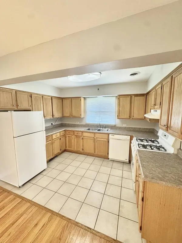 2540 Crescent Road, Homewood, IL 60430