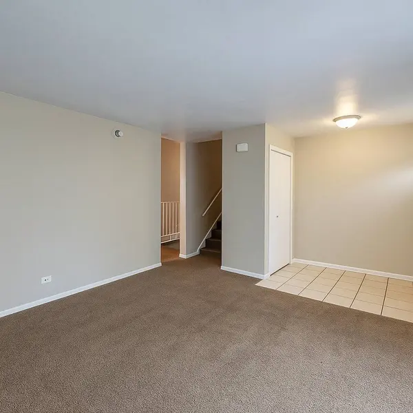 5660 Dover Road, Oak Forest, IL 60452