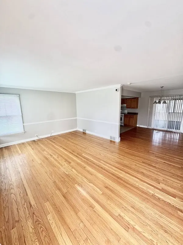 2540 Crescent Road, Homewood, IL 60430