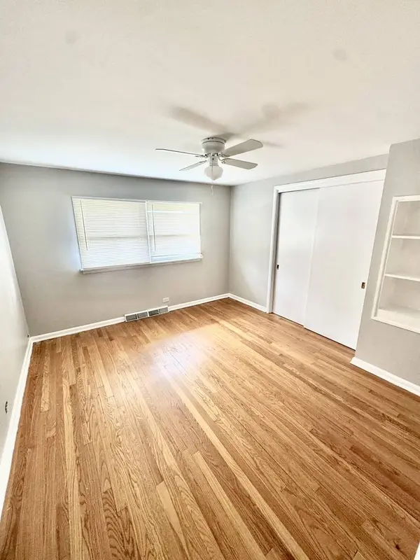 2540 Crescent Road, Homewood, IL 60430