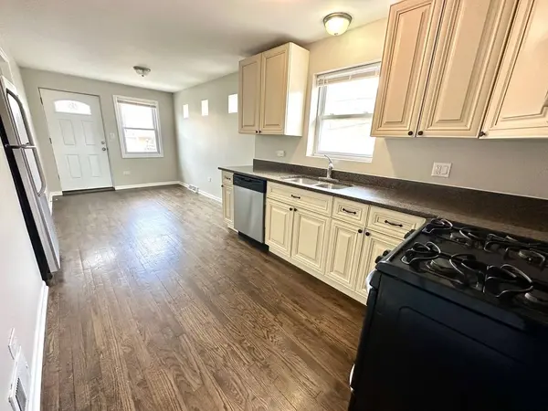 6322 W 63RD Place, Chicago, IL 60638