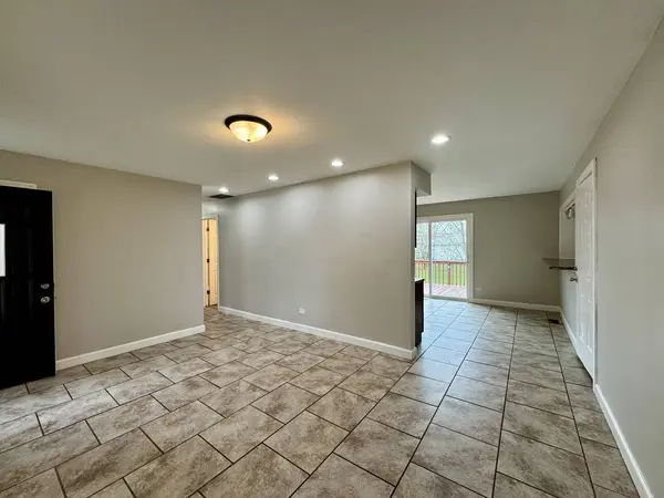 4458 Poplar Avenue, Richton Park, IL 60471