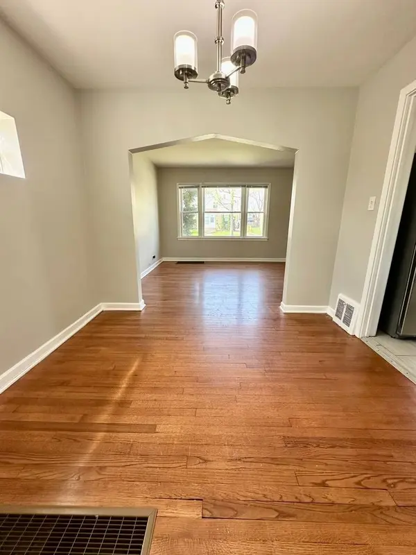 2329 S 20th Avenue, Broadview, IL 60155