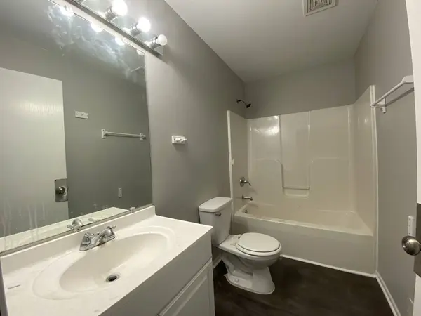 5406 S Marshfield Avenue, Chicago, IL 60609