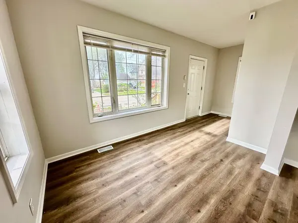 414 DWIGHT Street, Elgin, IL 60120