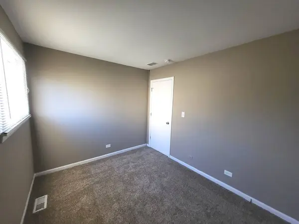 1812 Goddard Lane, Hanover Park, IL 60133