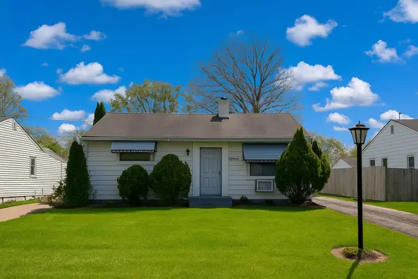 2821 S 11th Avenue, Broadview, IL 60155