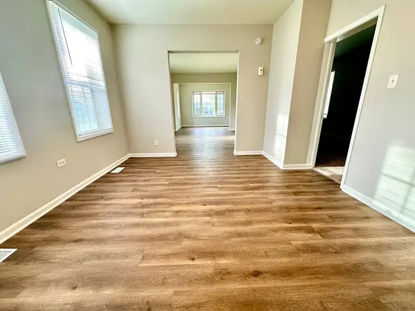 414 DWIGHT Street, Elgin, IL 60120