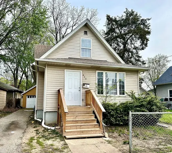 414 DWIGHT Street, Elgin, IL 60120