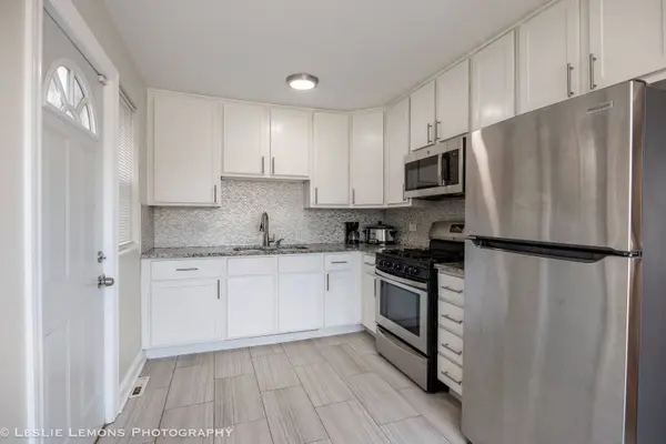 626 Manchester Avenue, Westchester, IL 60154