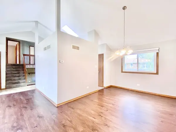 6062 Elm Lane, Matteson, IL 60443