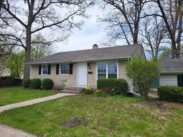 431 Whittier Lane, Mundelein, IL 60060
