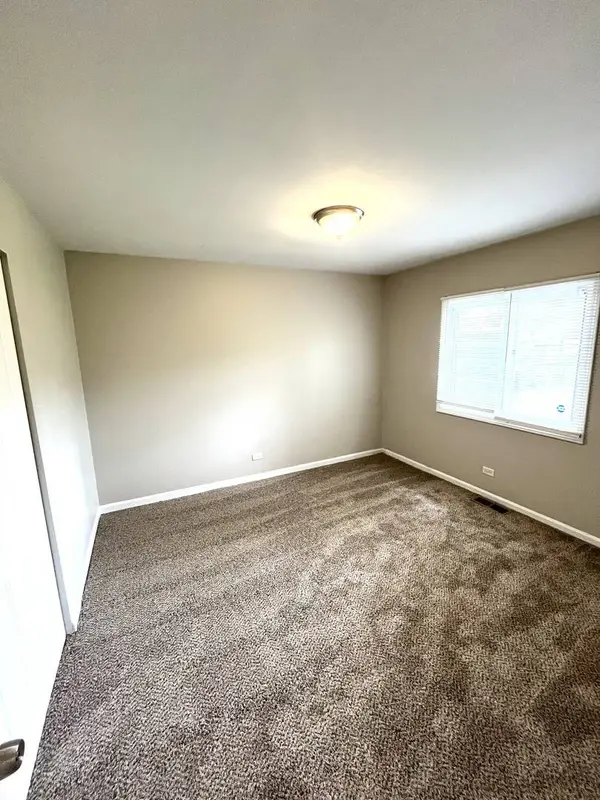 708 Blackhawk Drive, University Park, IL 60484