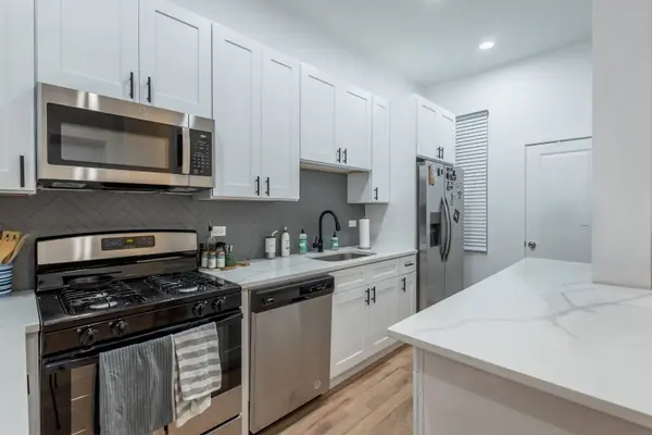 1344 W Ohio Street, Chicago, IL 60642