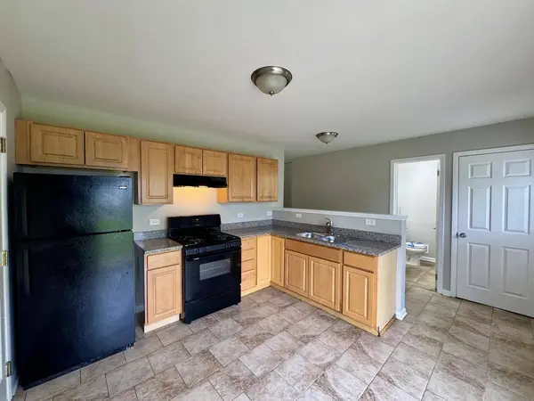 824 Dartmouth Avenue, Matteson, IL 60443