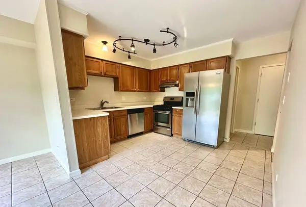 1484 Exeter Lane, South Elgin, IL 60177
