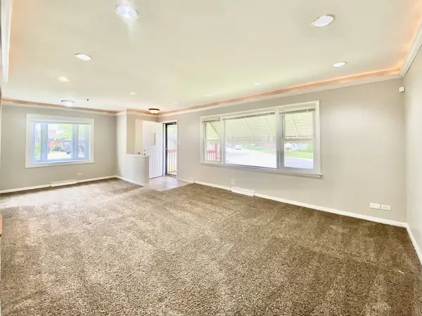 664 E 163rd Street, South Holland, IL 60473