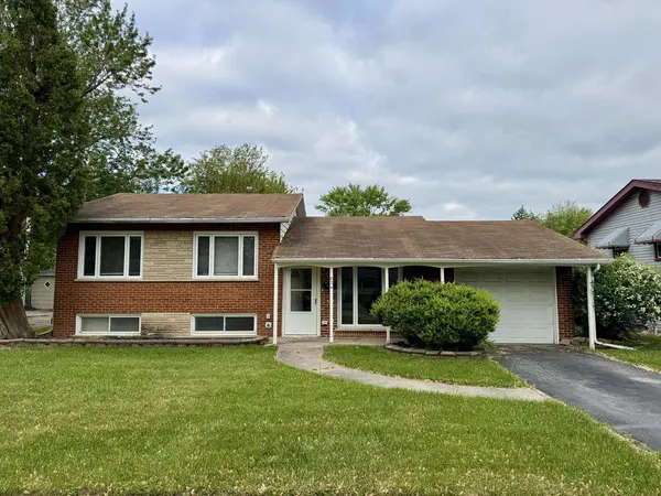 824 Dartmouth Avenue, Matteson, IL 60443