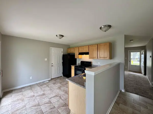 824 Dartmouth Avenue, Matteson, IL 60443