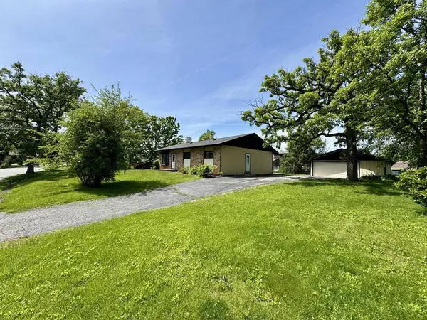 16159 Long Avenue, Oak Forest, IL 60452