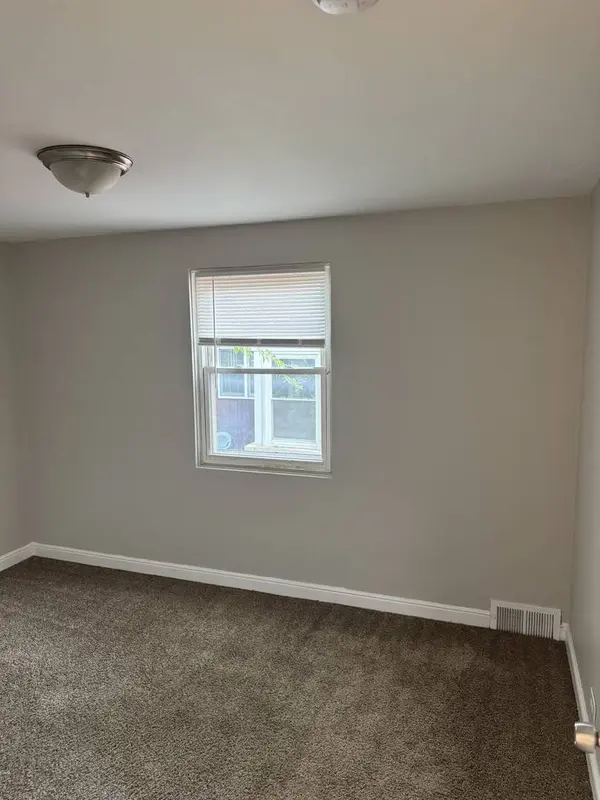 2219 S 13th Avenue, Broadview, IL 60155