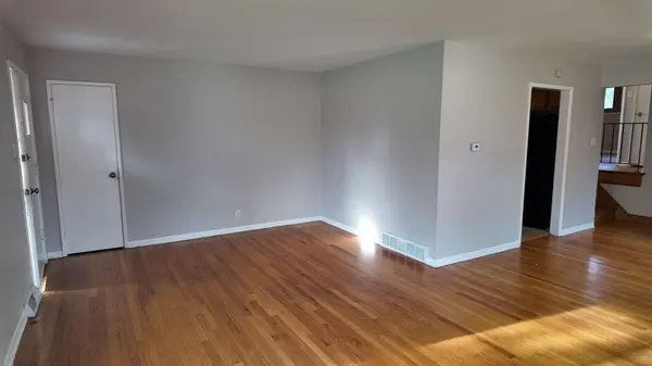 15965 Debbie Lane, South Holland, IL 60473